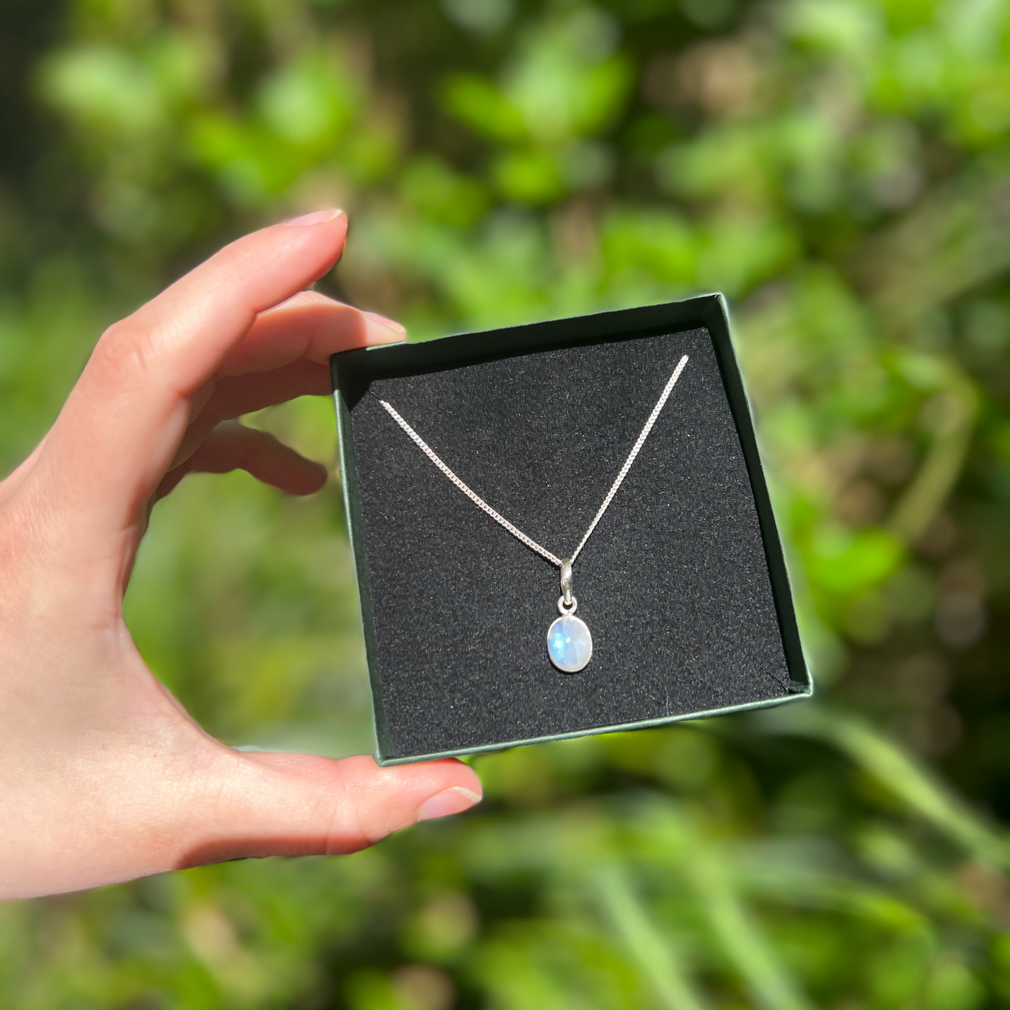 Regenbogen Mondstein Halskette Klein Oval - 925 Sterling Silber