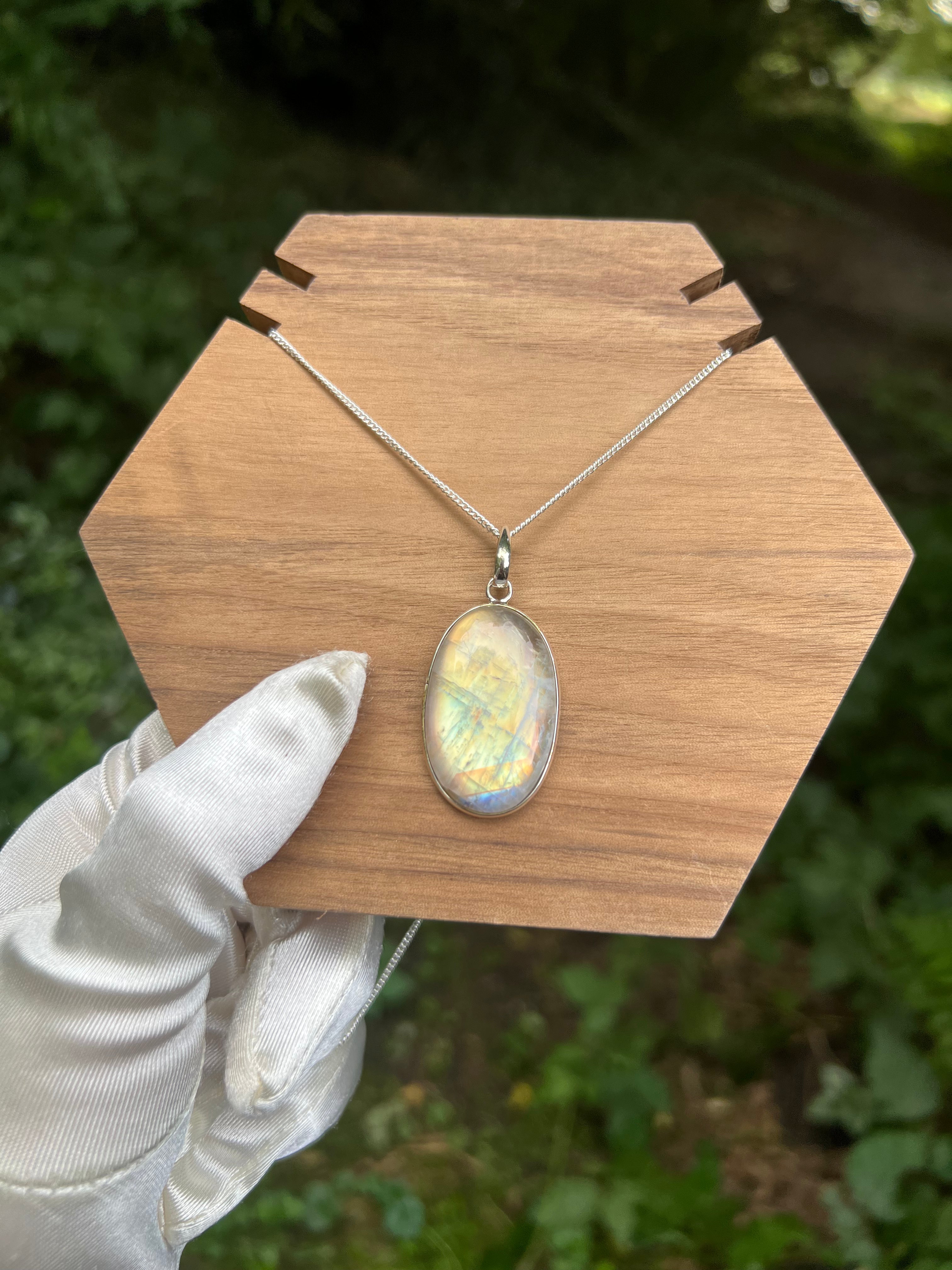 Zenvya - Regenboog Maansteen Ketting No 16  - One of a Kind - 925 zilver